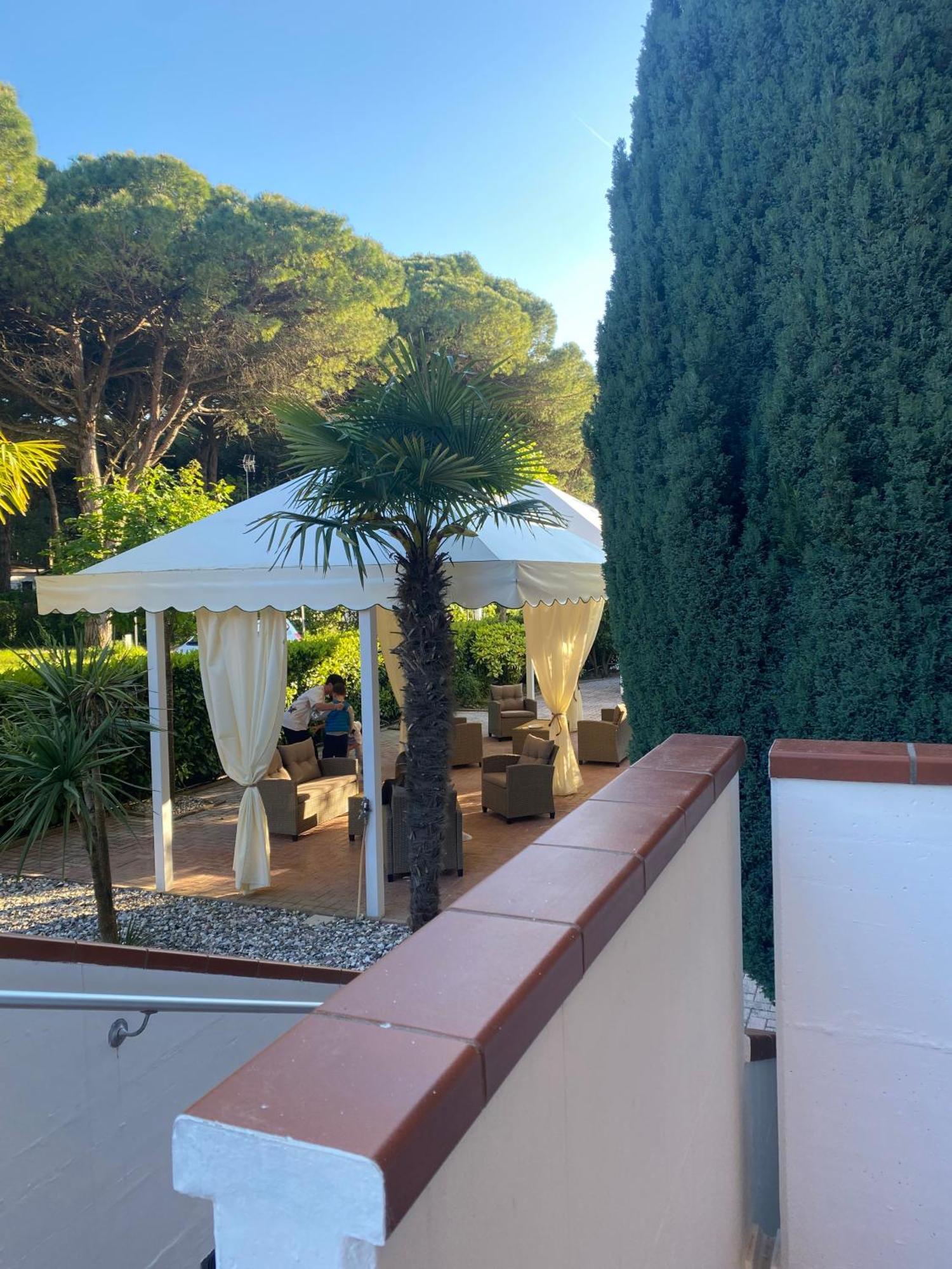 A Mare Hotel Eraclea Mare Exterior photo